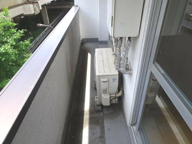 バルコニー　バルコニーがあります