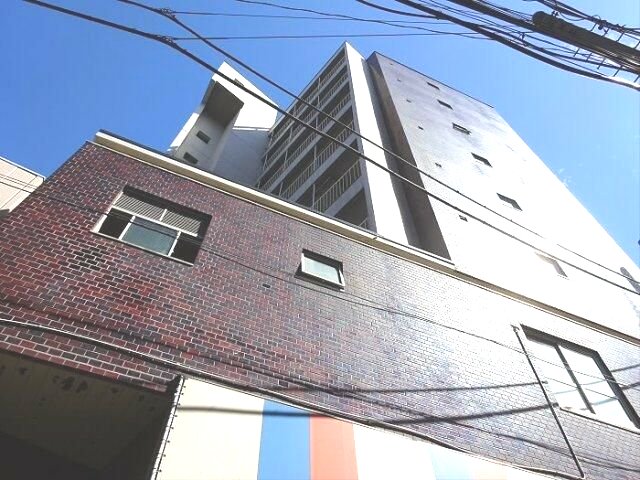 建物外観　落ち着いた雰囲気の外観です