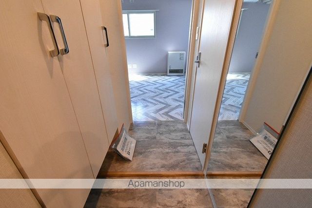 地下鉄東西線 菊水駅 徒歩7分 5階建 築5年の玄関写真
