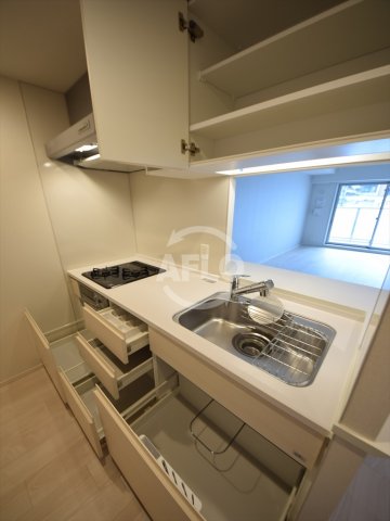 キッチン　OPUS RESIDENCE SHINSAIBASHI SO