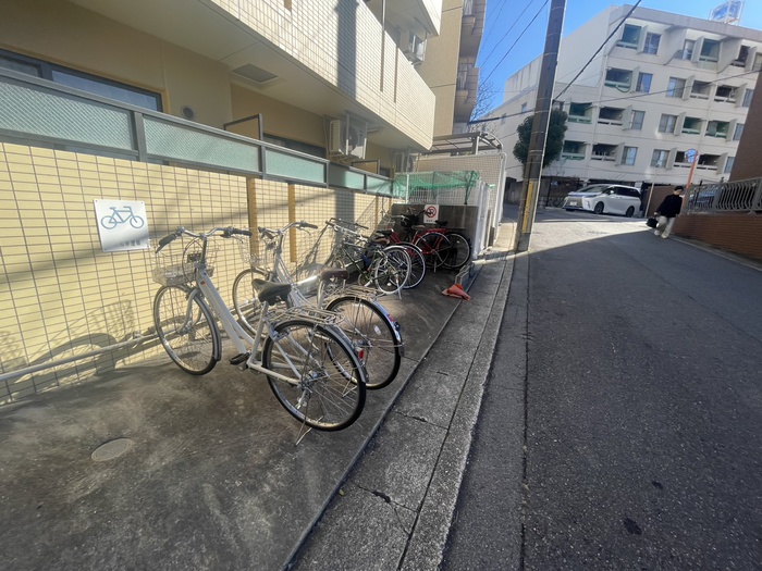 パークスティ八事の外観写真