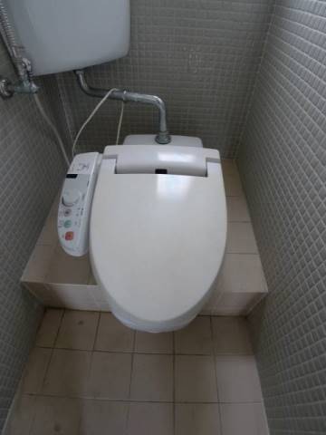 地下鉄名港線 東海通駅 徒歩9分 5階建 築58年のトイレ写真