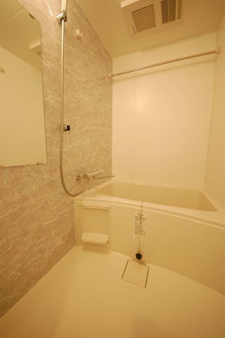 S-RESIDENCE江坂Libleの風呂写真