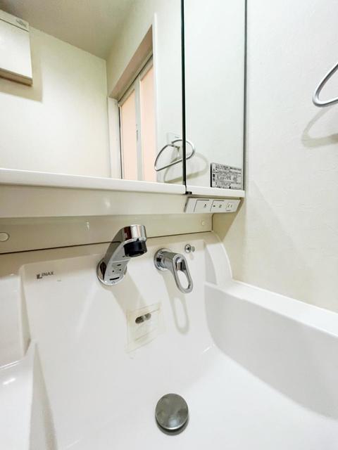 洗面設備　同仕様参考写真