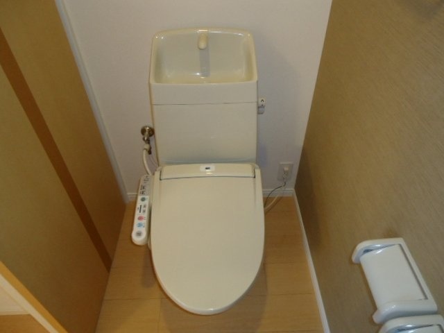 トイレ　図面と現状に相違がある場合には現状を優先
