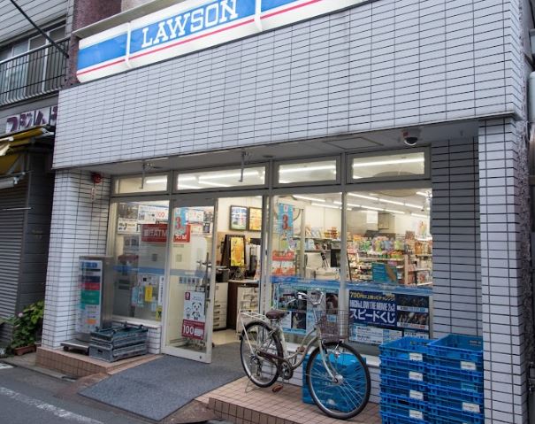 コンビニ　ローソン代田橋駅北口店（コンビニ）まで184m