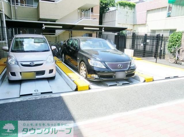 駐車場　駐車場