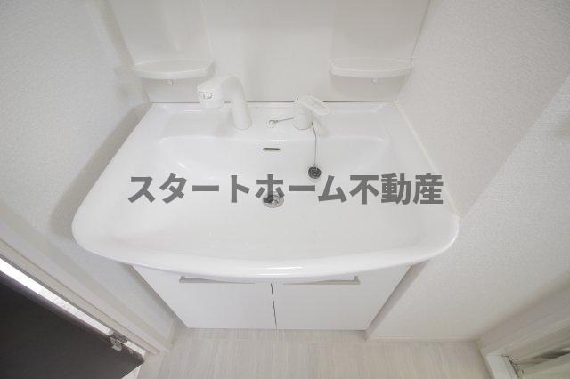 洗面設備　使いやすい洗面所です