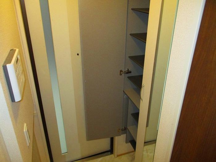 グレイス周西の玄関写真