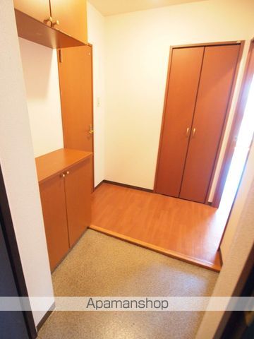 ルシード菊水元町の玄関写真