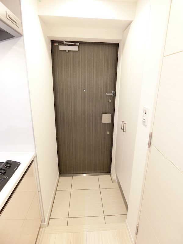 玄関　先進のピッキング対策キーのダブルディンプルを採用