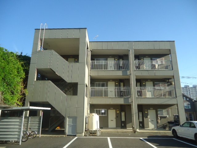 エントランス　外観写真（昼）