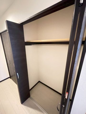 京成千葉線 千葉中央駅 徒歩3分 8階建 築9年の内装写真