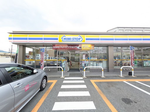 コンビニ　ミニストップ　久留米荘島町店（コンビニ）まで1700m