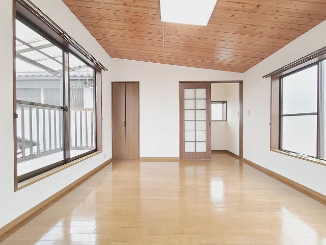 ＪＲ山陰本線 松江駅 徒歩15分 2階建 築49年の居間写真