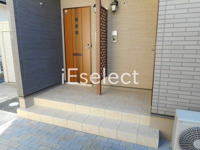 エントランス　お部屋へはこちらから