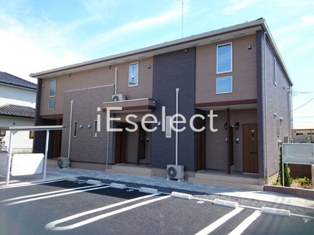 建物外観　お買い物にも出やすい立地♪