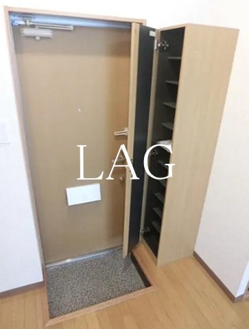 玄関　玄関です。