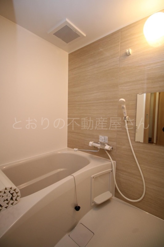 Village Sittaの風呂写真
