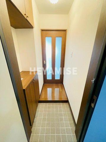 玄関　※同間取りの別の階のお部屋の画像です※現況を優先します
