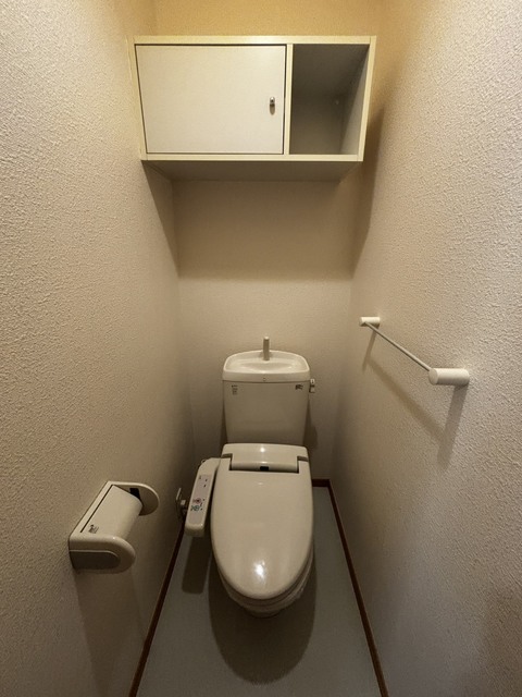 トイレ　別部屋参考写真です