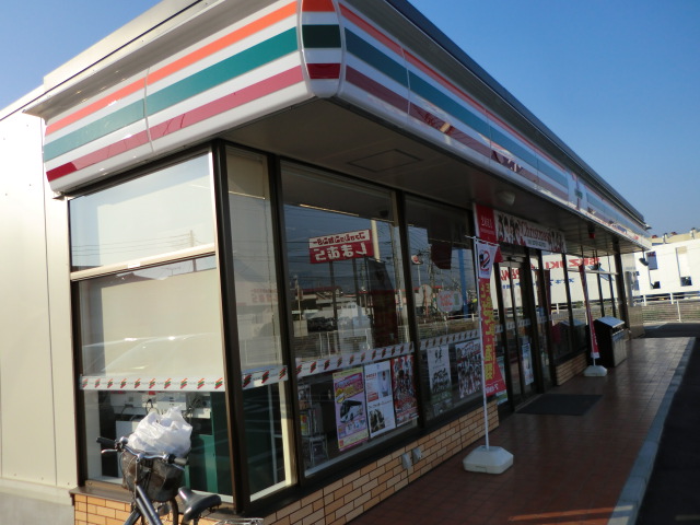 コンビニ　セブンイレブン前橋青柳町店（コンビニ）まで763m