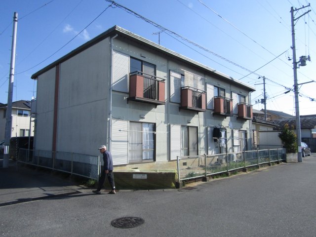 【カムリイン東田Iの建物外観】