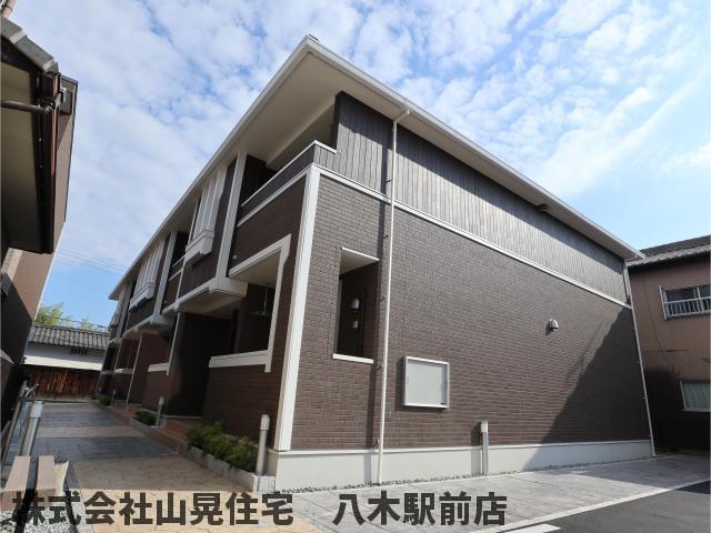 【橿原市常盤町のアパートの建物外観】