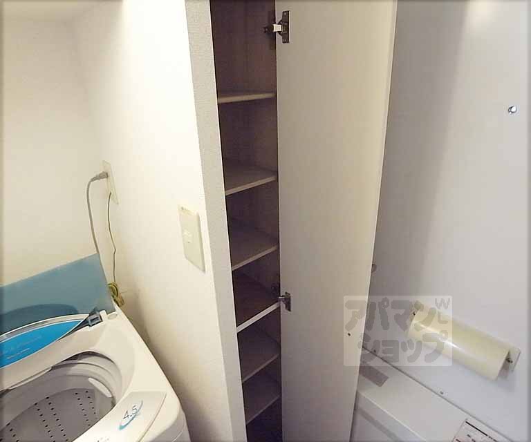 収納　靴箱です。