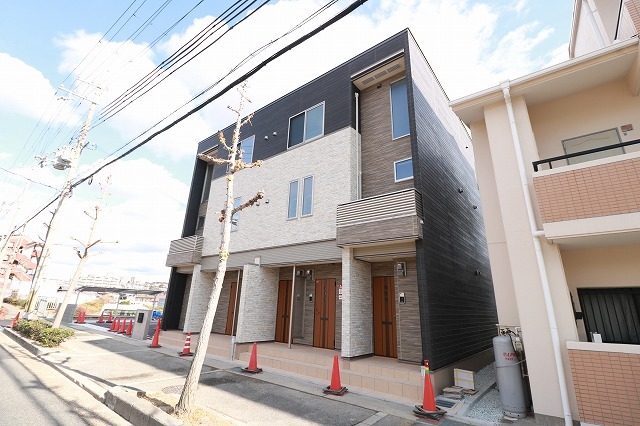 神戸市垂水区名谷町のアパートの建物外観