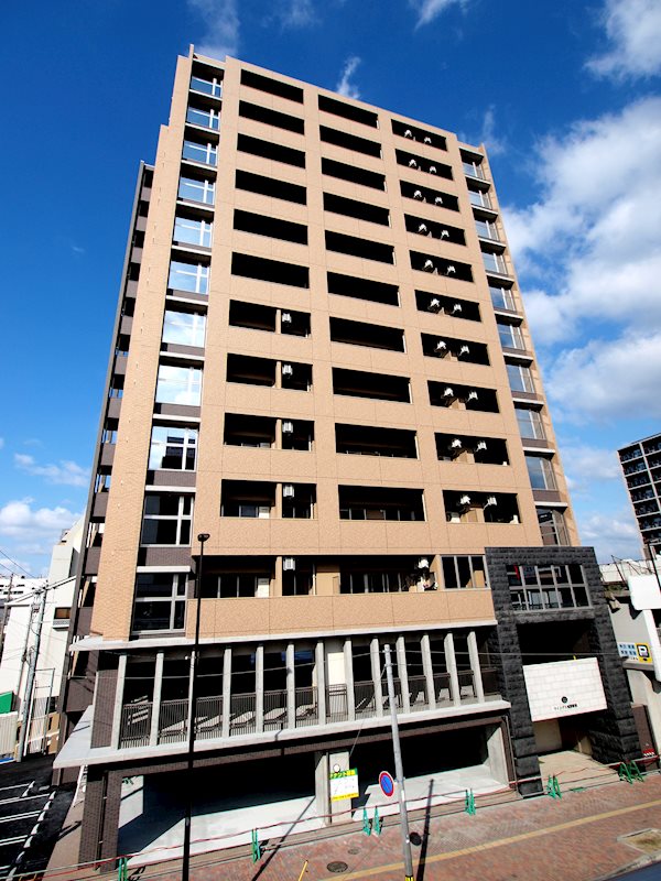 【ウイングス城野駅前の建物外観】