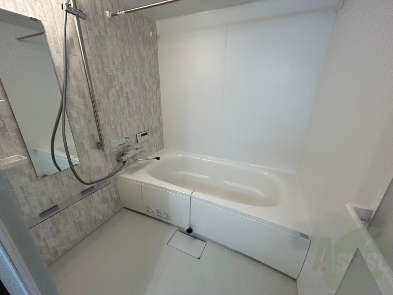 バス・シャワールーム　お風呂になります。一日の疲れを癒してくださいね。