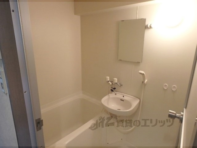 バス・シャワールーム　浴室