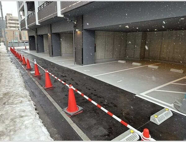 【アルファスクエア中島公園の駐車場】