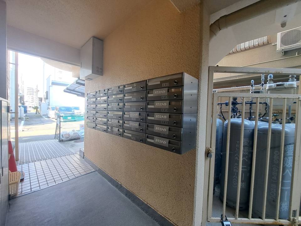 エントランス　メールBOX