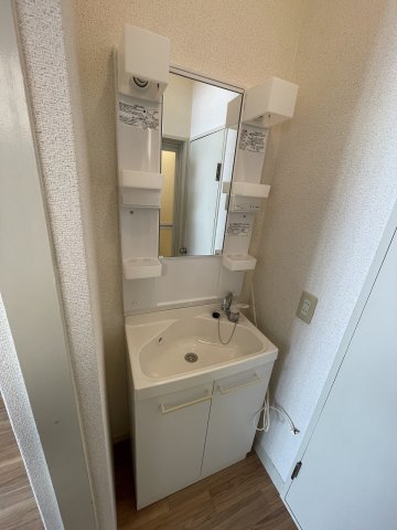 洗面設備　忙しい朝には欠かせない洗面所です