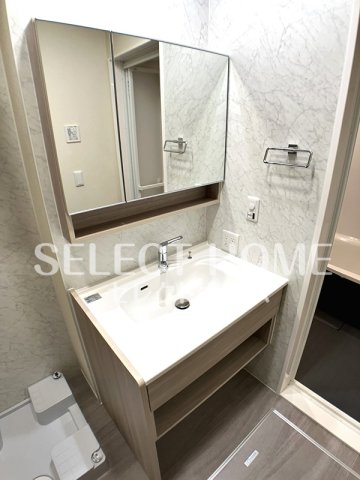 洗面設備　独立洗面化粧台付き 同型タイプ