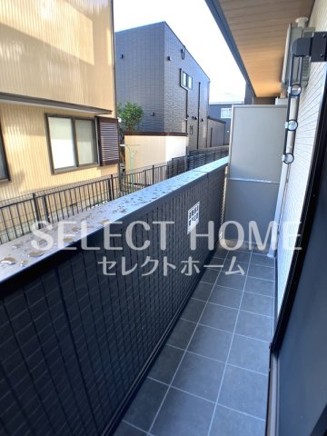 バルコニー　暖かな日差しのふりそそぐバルコニー 同型タイプ