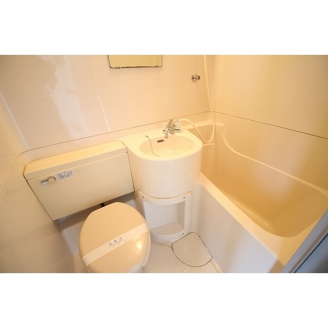 バス・シャワールーム　※イメージ図（他号室写真）