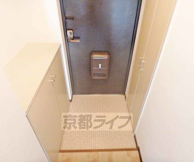 玄関　玄関ホールです