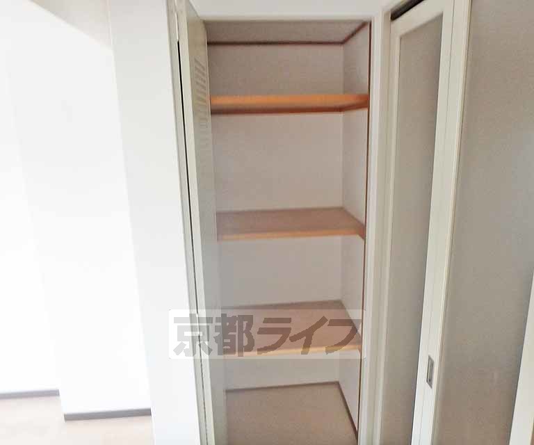 収納　奥行きのある収納スペースです