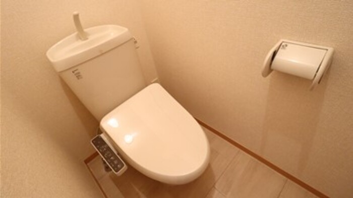トイレ　温水洗浄暖房便座
