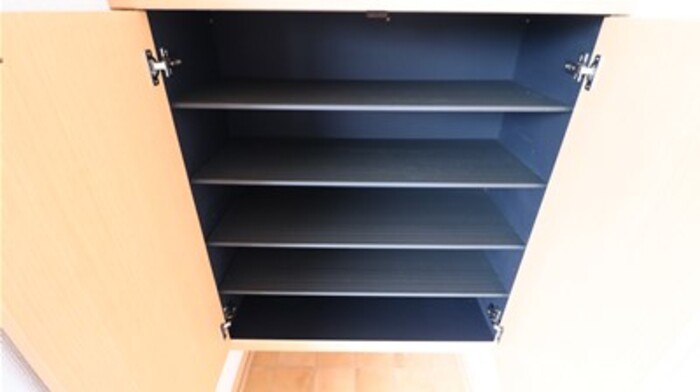 玄関　シューズボックス