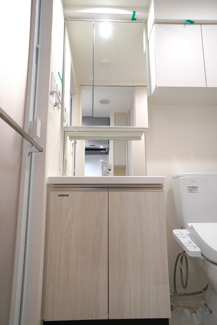 洗面設備　※写真は同タイプ住戸です。