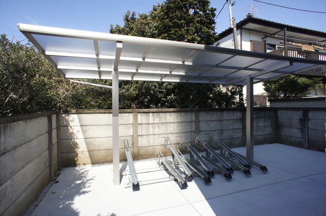 その他共有部分　雨の日でも安心して止められる屋根付の駐輪場です☆