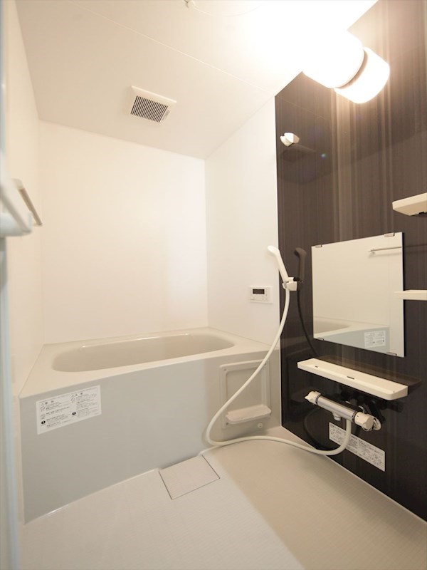 バス・シャワールーム　追い焚き・オートバス機能付お風呂