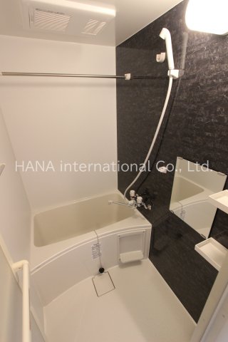 バス・シャワールーム　同アパートの参考写真です。