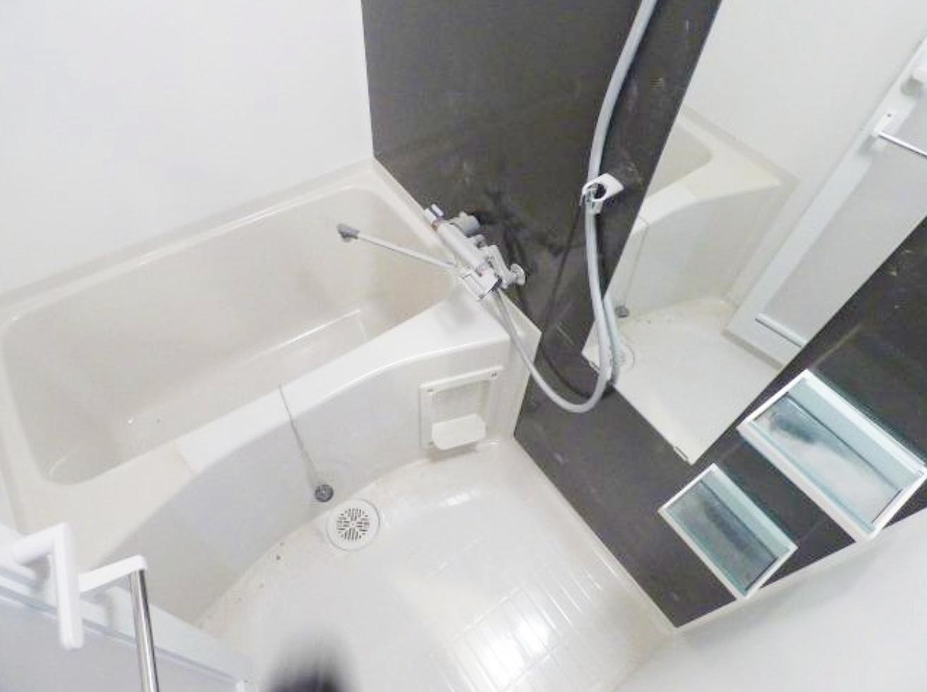 バス・シャワールーム　風呂