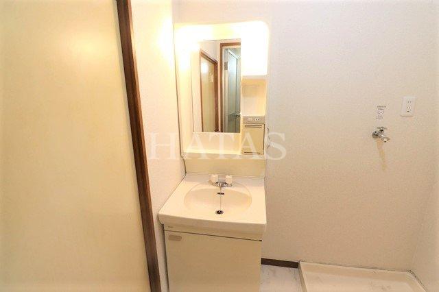 洗面設備　同物件別部屋です。
