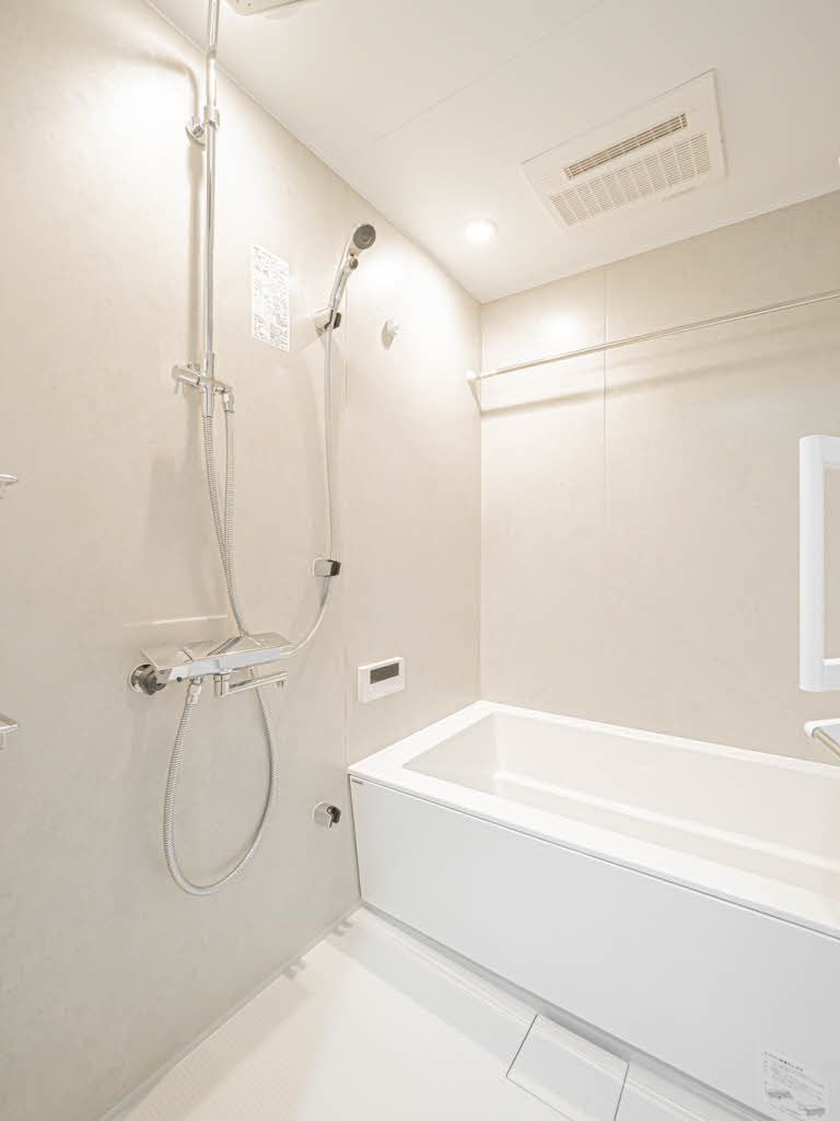 バス・シャワールーム　浴室